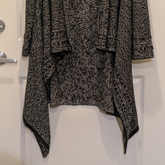 Vintage Putorti L/XL Chunky Black and White Knit Duster with Back Detail - Picture 3 of 8